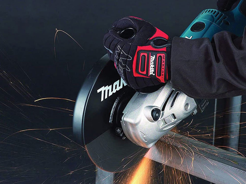 Máy mài góc Makita dùng để cắt inox