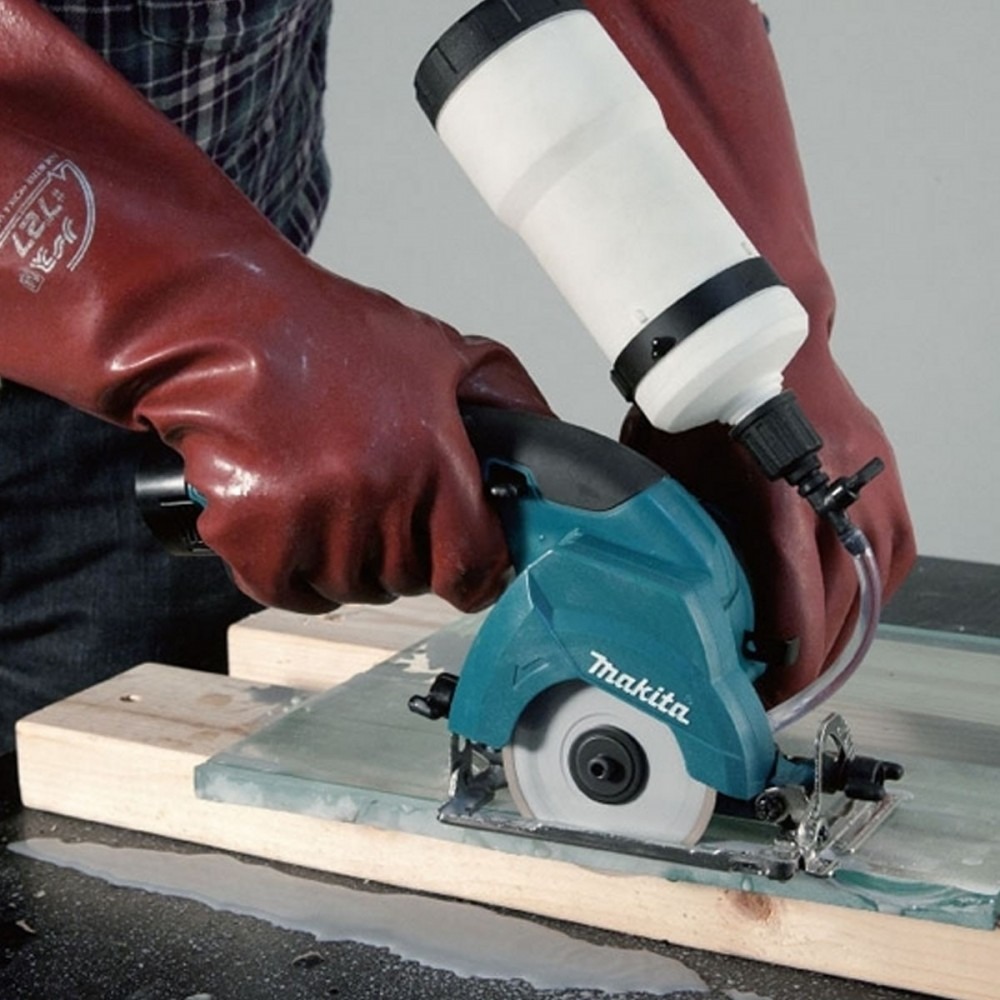 Makita_CC300DWE_10.8V_.jpg
