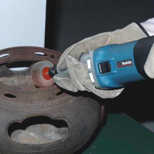 May_mai_goc_Makita_GD0810C.jpg