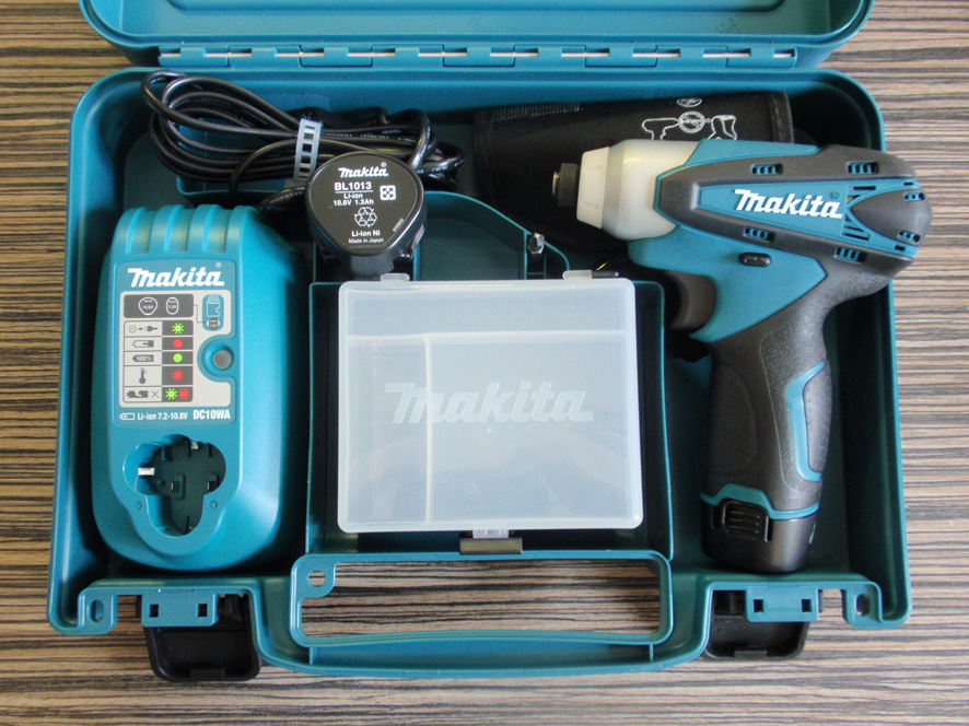 makita-td090dwe-3.jpg