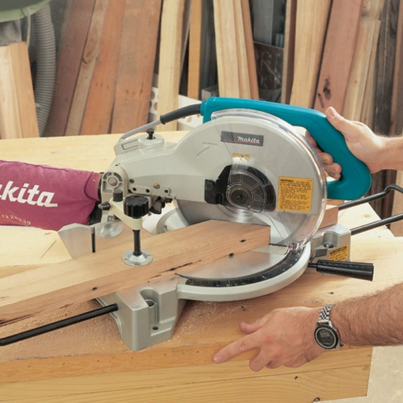 may-cat-nhom-makita-ls1040-255mm-1650w-2.jpg