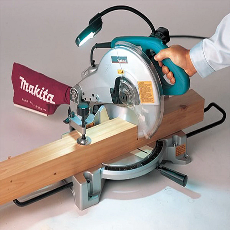 may-cat-nhom-makita-ls1040-255mm-1650w-3.png
