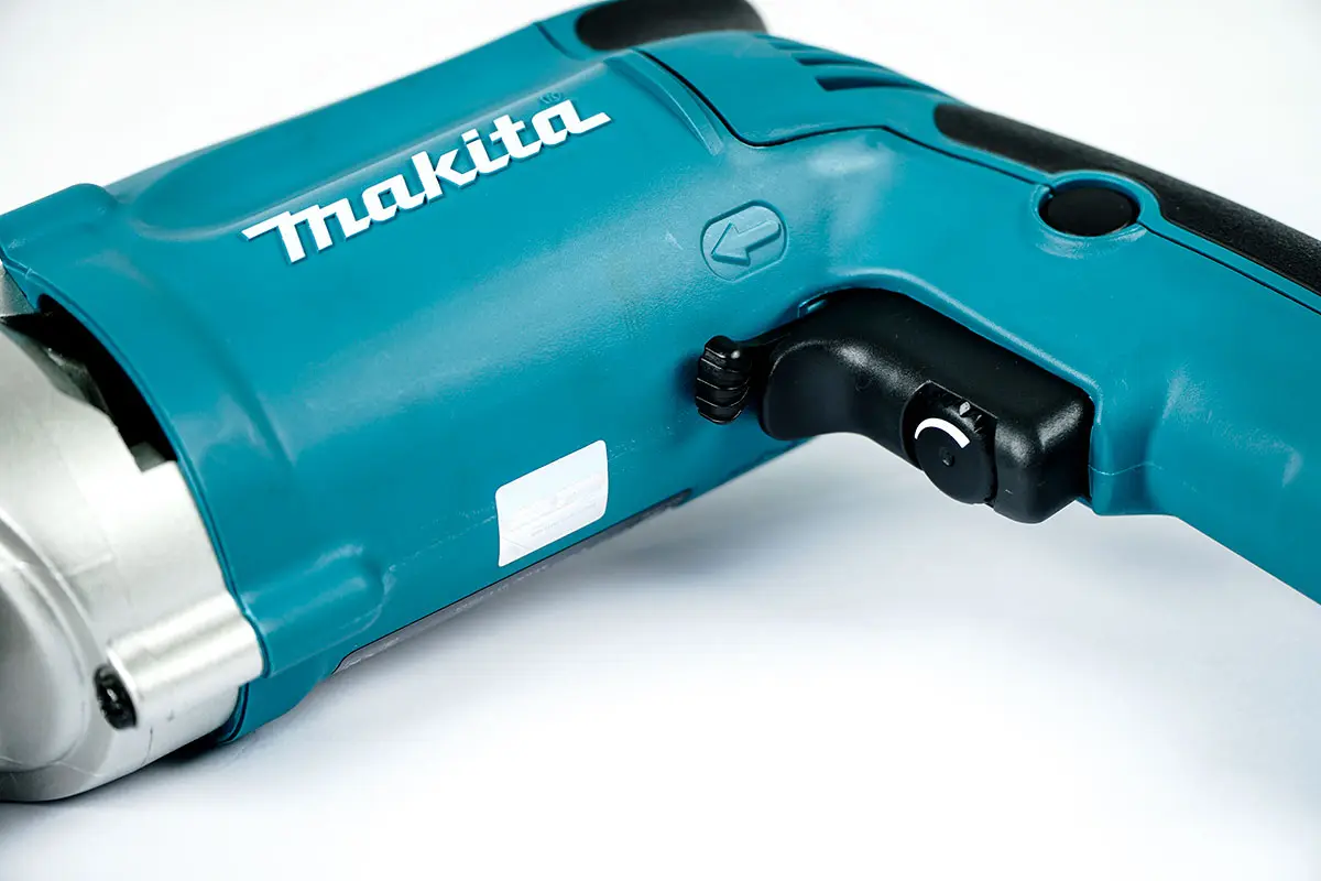 may-khoan-bua-2-toc-do-makita-hp2051-20mm-720w-3.png